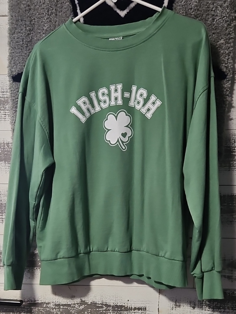 Serra Mint Green Pullover Sweatshirt